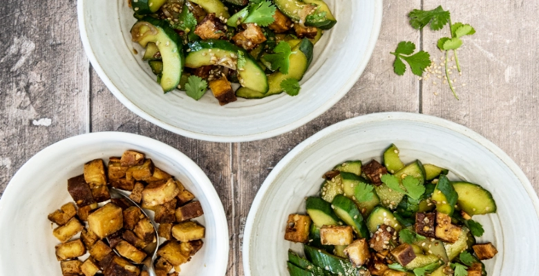 Bio-Gurkensalat mit Misosauce