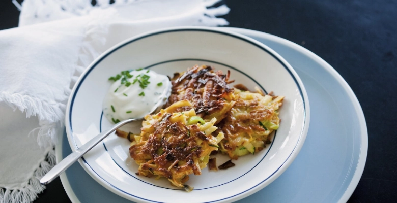 Frittelle di patate e verdura con quark alle erbe bio